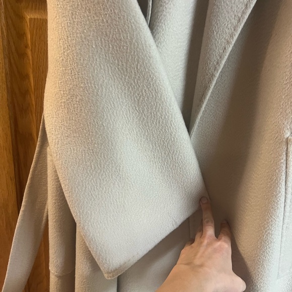 Wool light beige cream bell sleeved coat - Picture 2 of 2